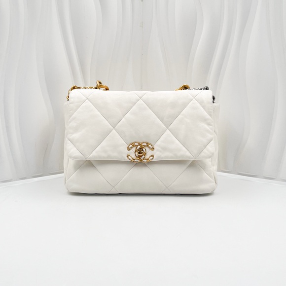 CHANEL Handbags - CHANEL 19 Large Flap Bag White Quilted Lambskin Mixed Metal Hardware